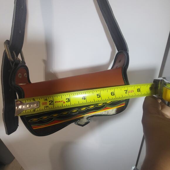 Colombian Leather, cowhide, FannyPack, Unisex, adjustable belt holes - Picture 7 of 8